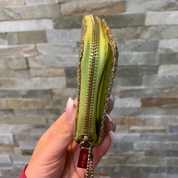 Jimmy Choo Python Print Wallet - Picture 12 of 12